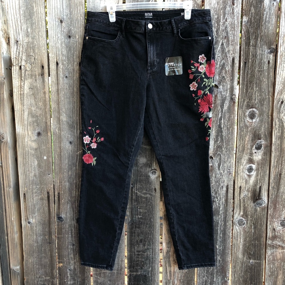 A.n.a • Black floral embroidered jeans